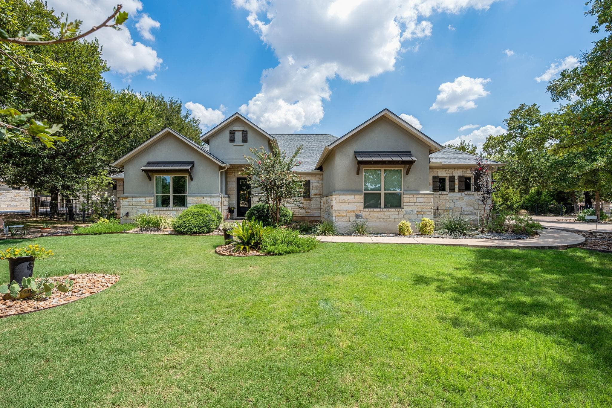 813 Oak Branch Dr