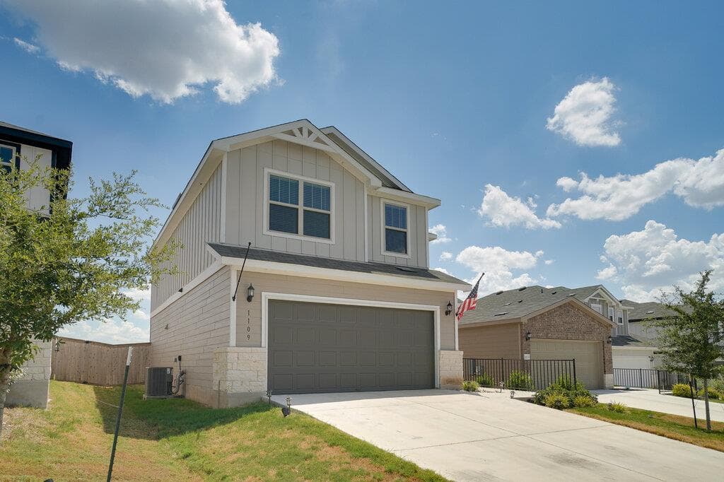 1109 Paradise Canyon Cv