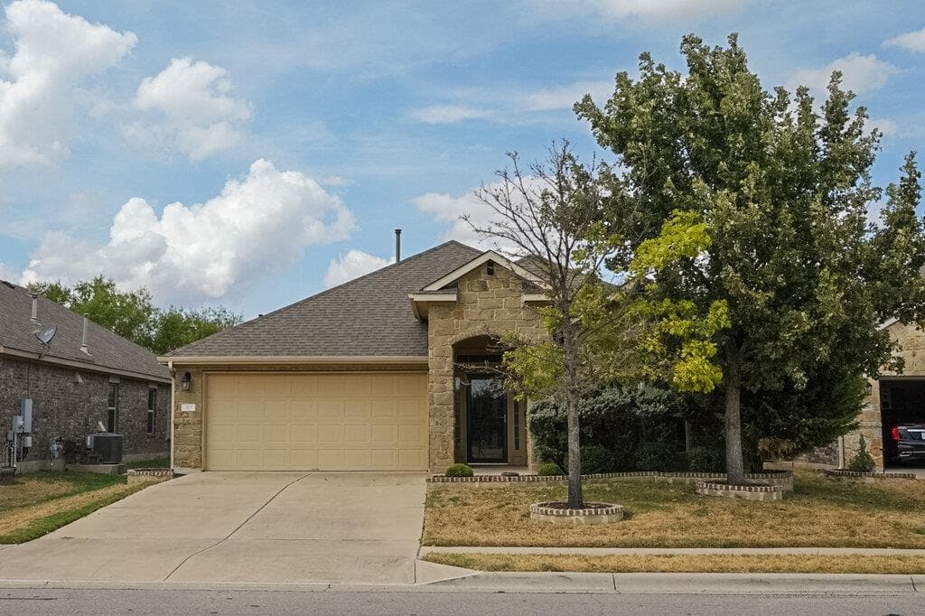 313 Longhorn Cavern Rd