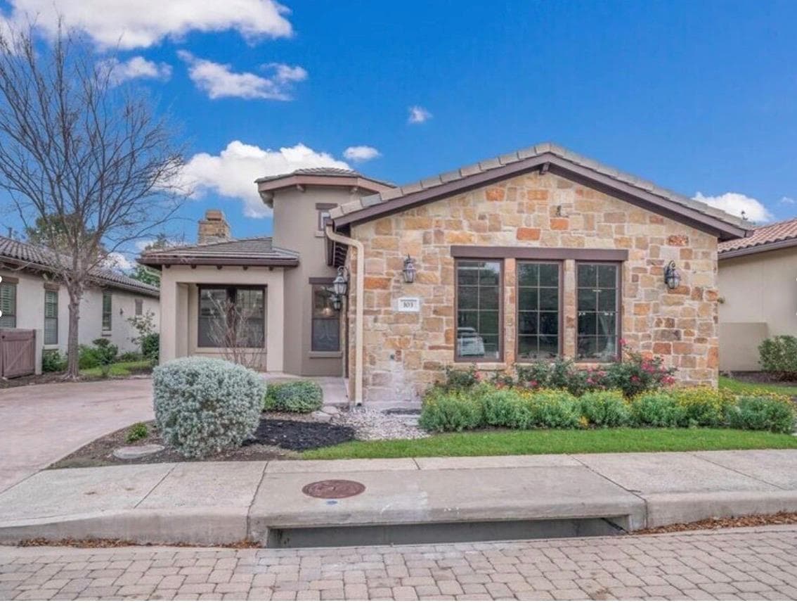 103 Amiata Ave