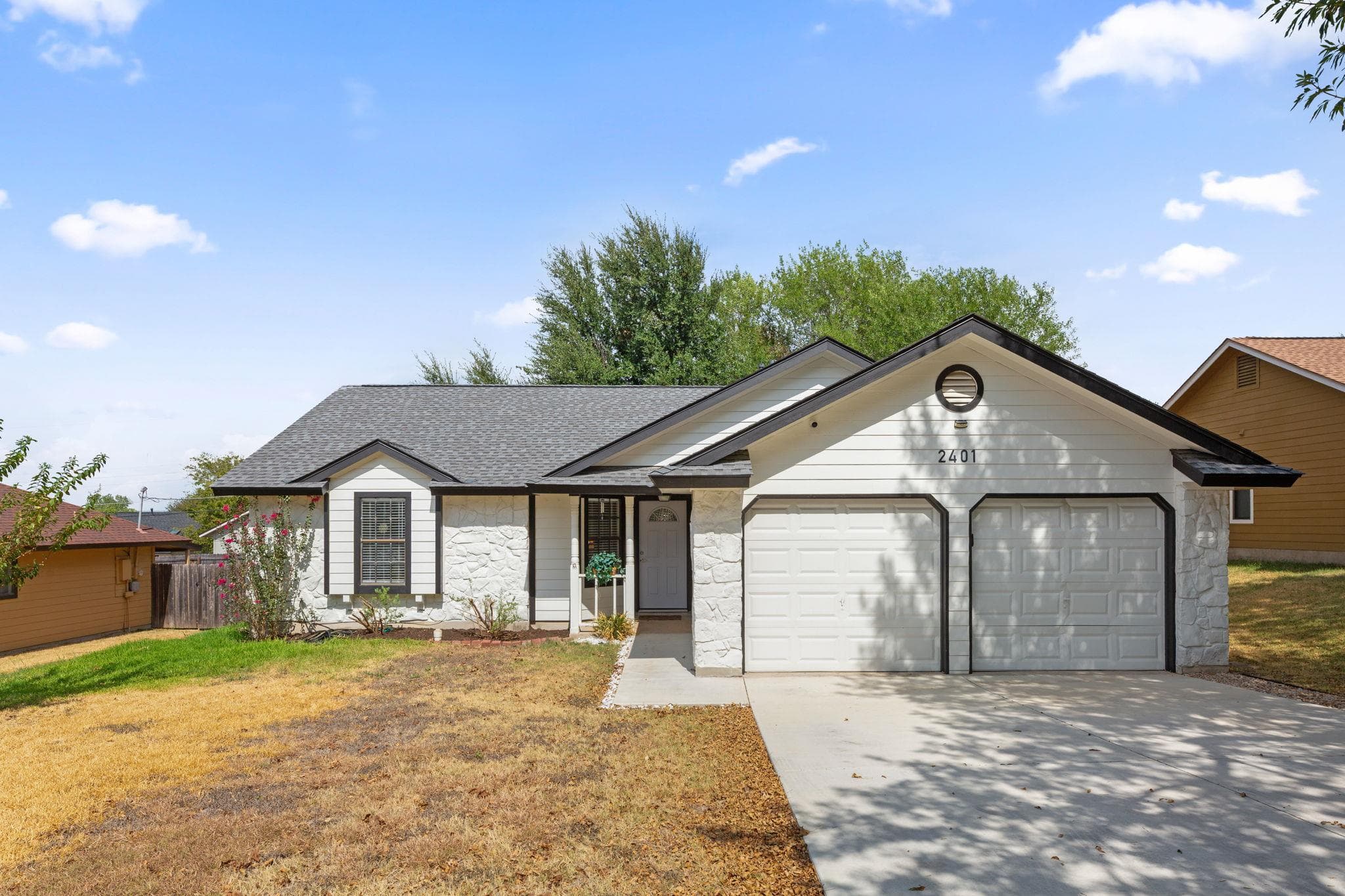 2401 Lasso Dr