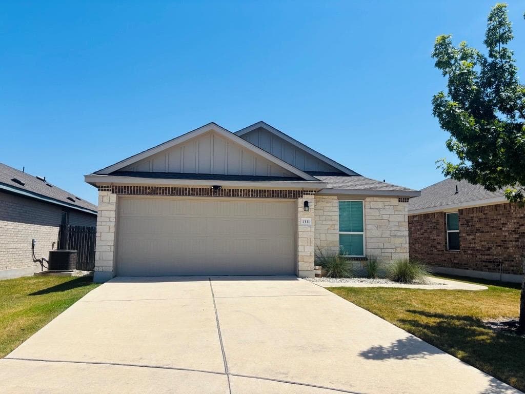 1311 Henry David Dr