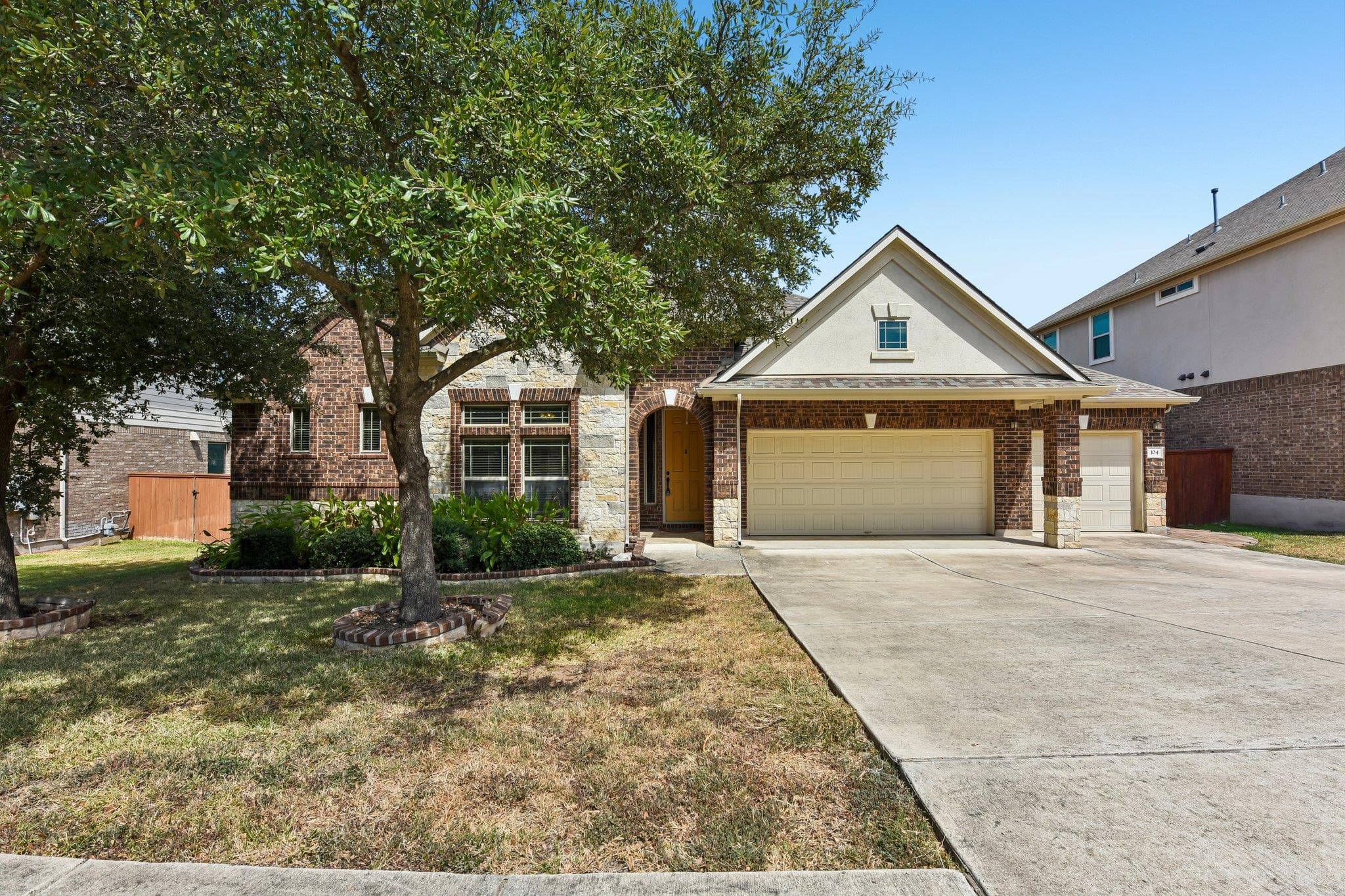 104 Lake Mineral Wells Dr