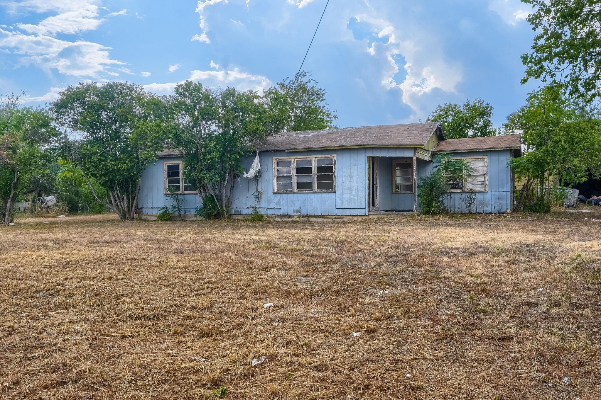 2212 Hunter Rd