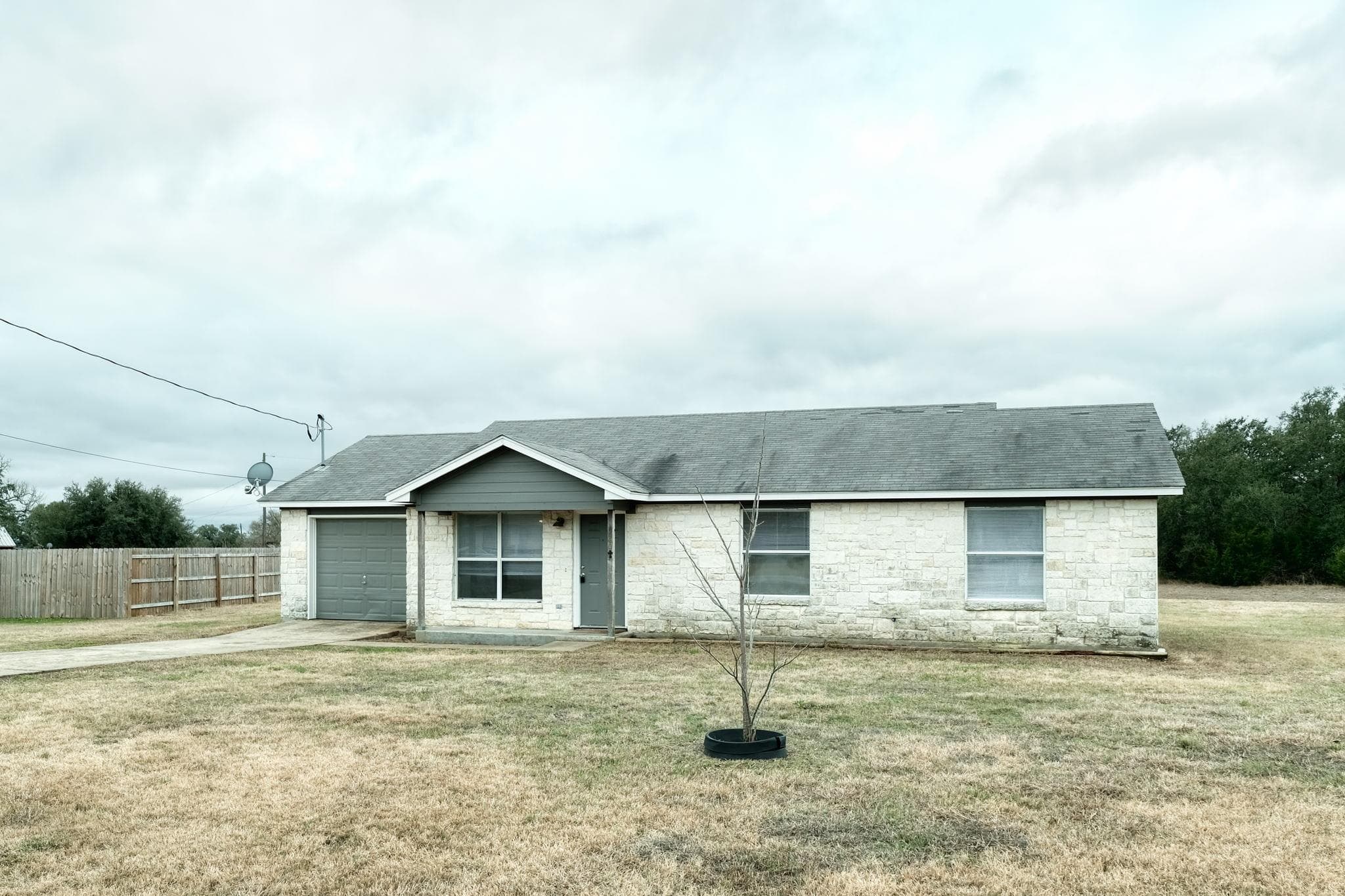 640 Fallen Oak Dr