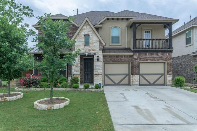 2469 Millbrook Loop