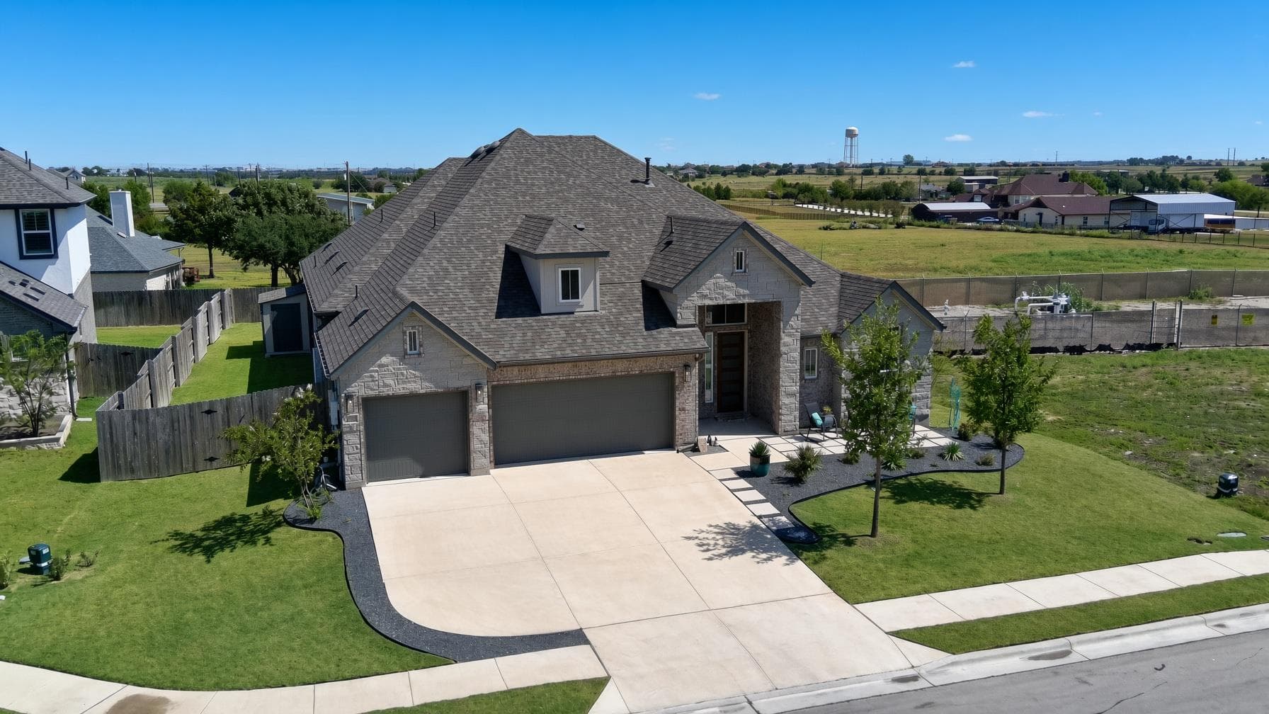 4300 Boyington Dr