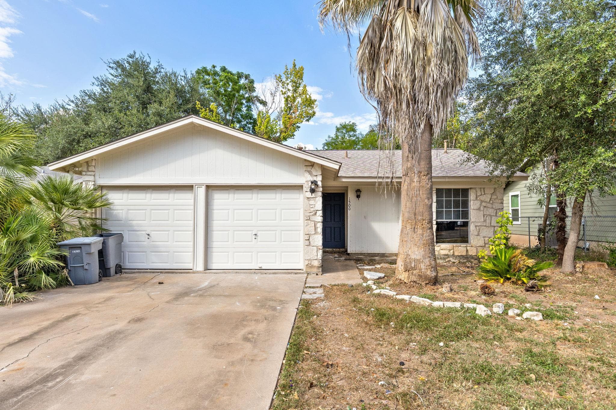 1500 Sahara Ave