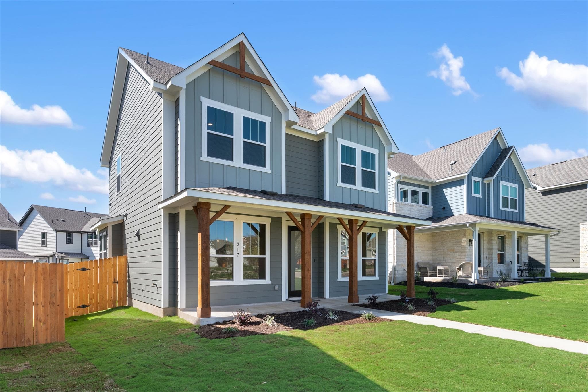 437 Carr Dr
