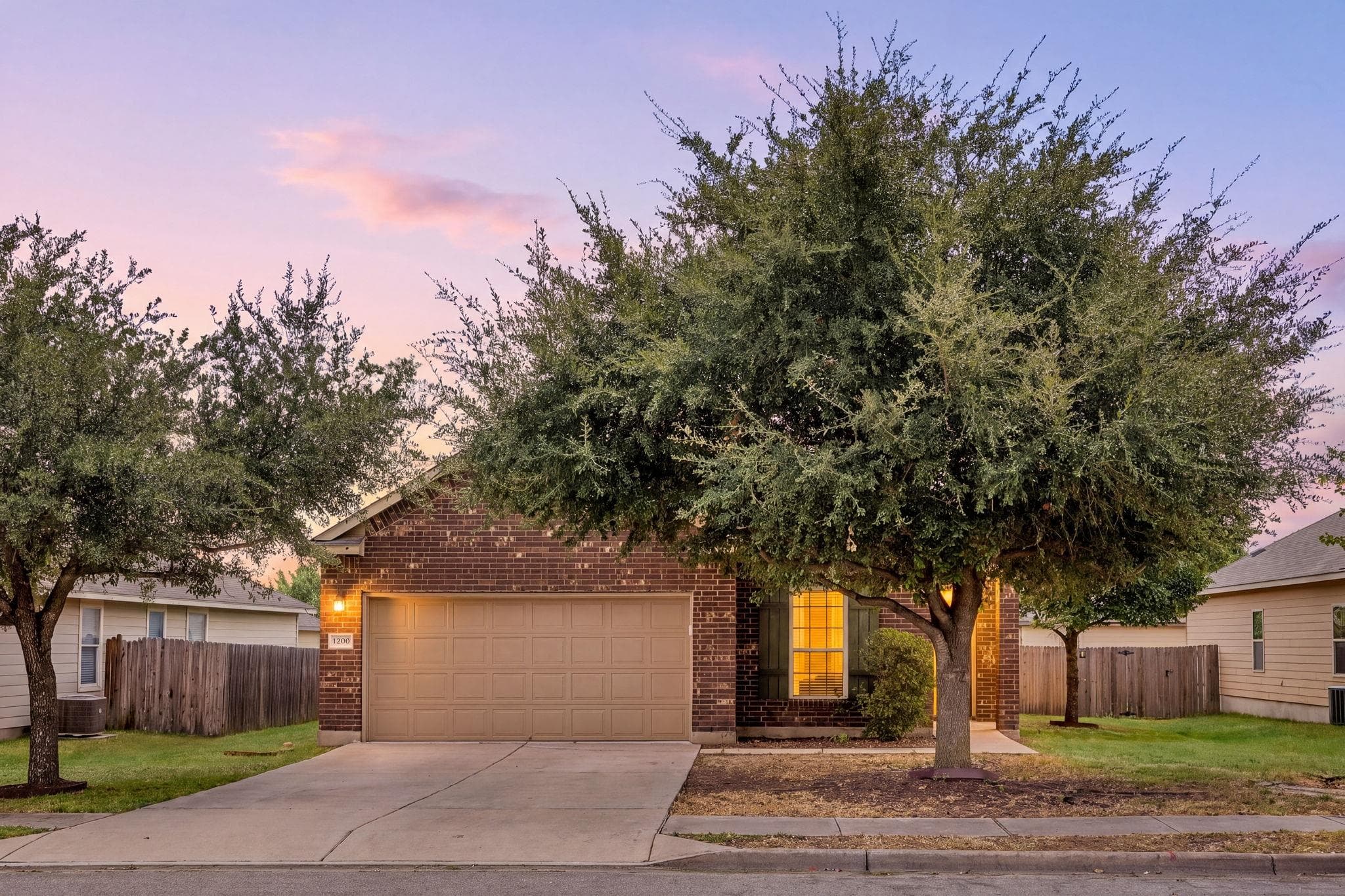 1200 Reagan Wells Dr