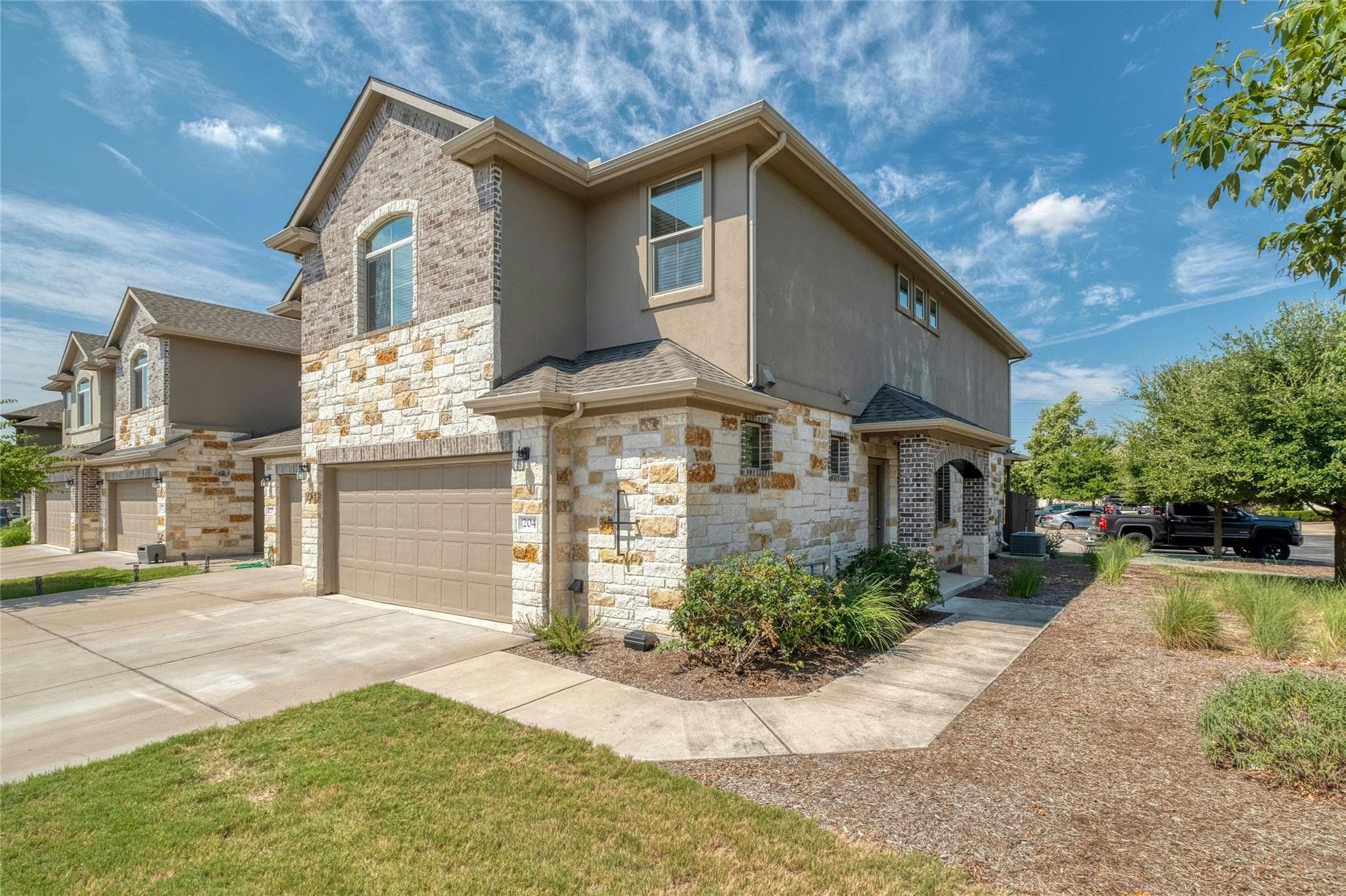 2880 Donnell Dr #204