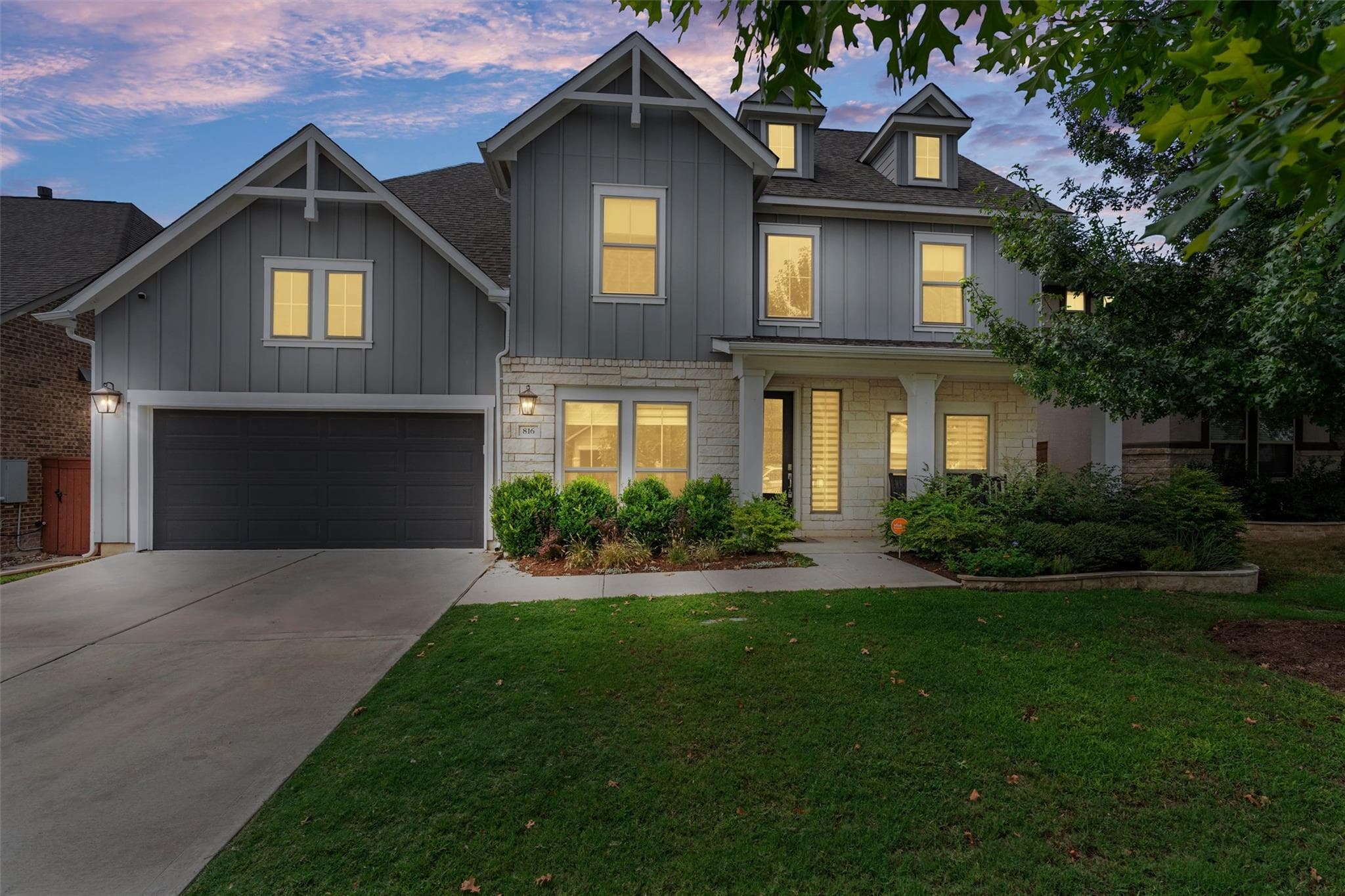 816 Heartleaf Dr