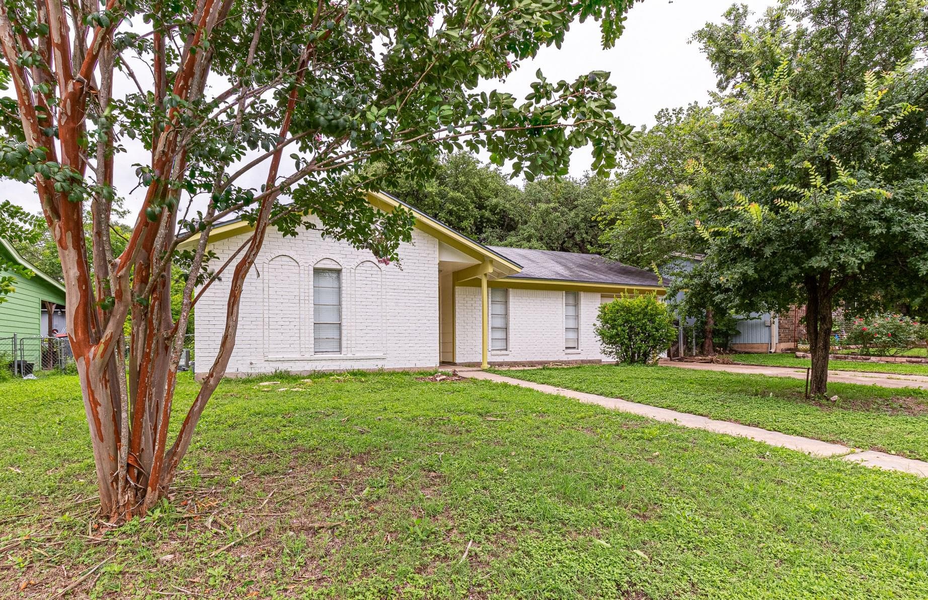 5905 Cedardale Dr