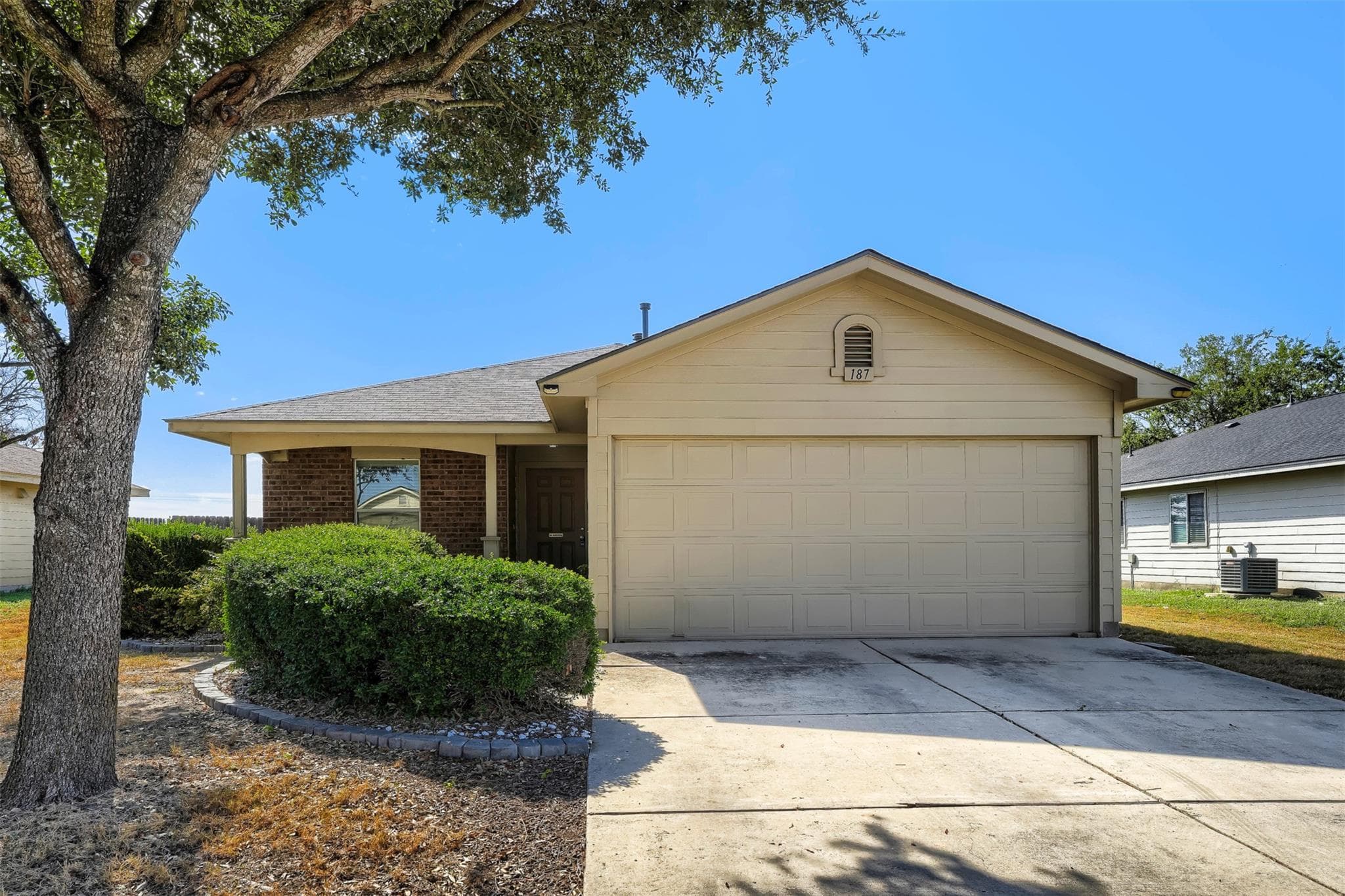 187 Ames Cv
