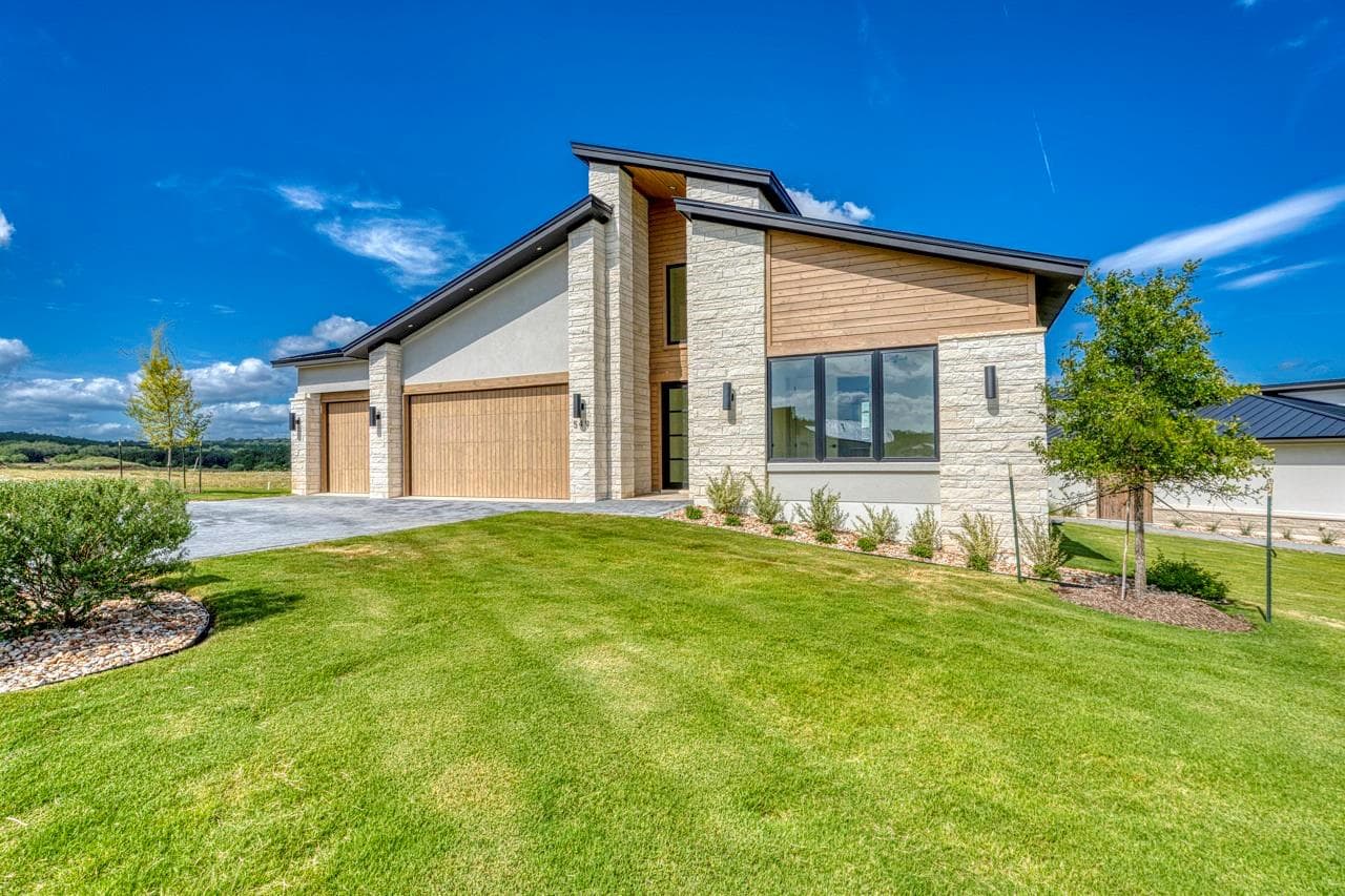 549 Mayapple Dr