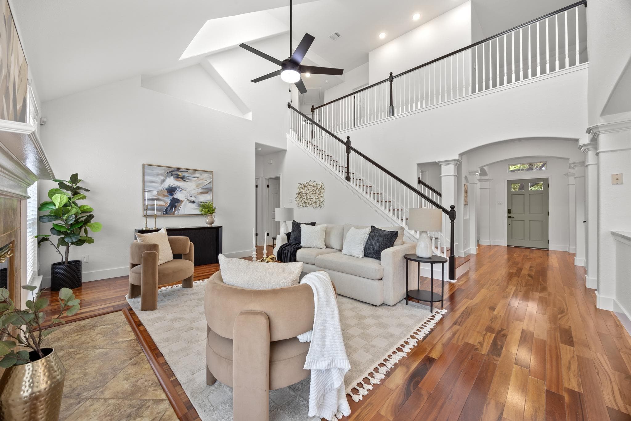 1245 Lacey Oak Loop