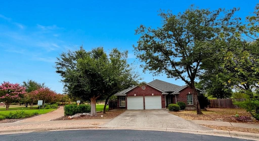 8618 COLUMBIA FALLS Dr