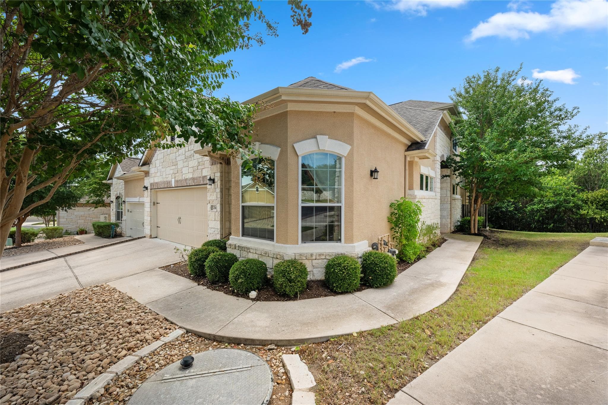 214 Darwins Way