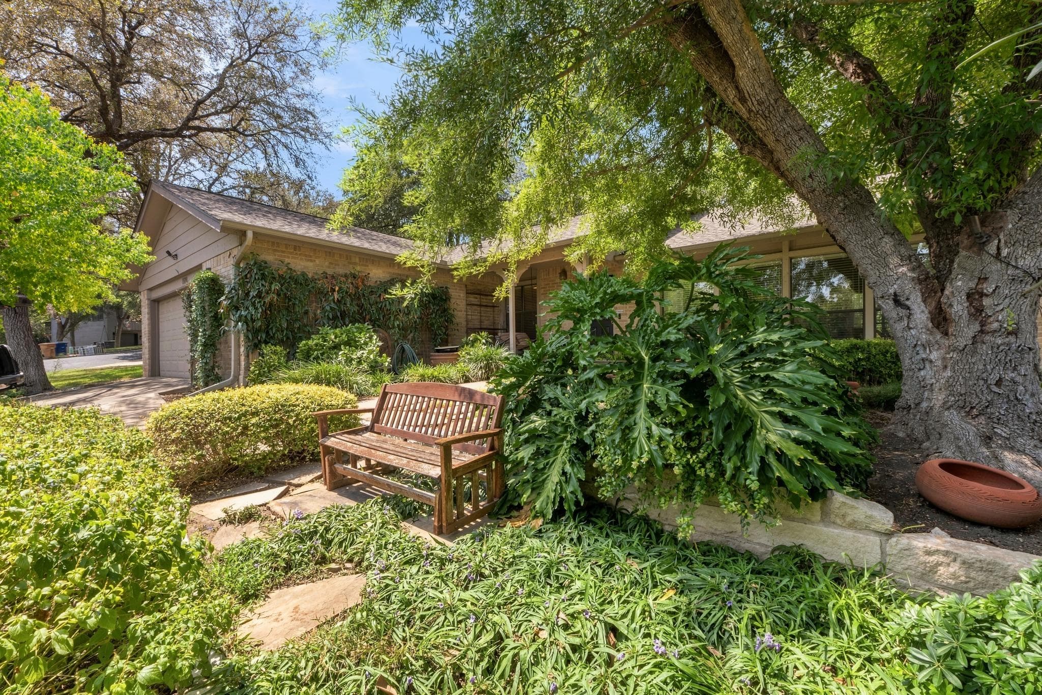 1904 Stoneridge Rd