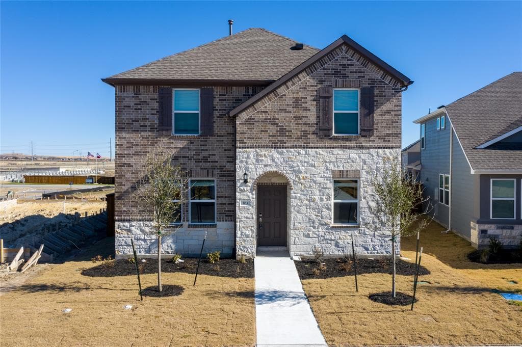 103 W Thurman Holt Rd