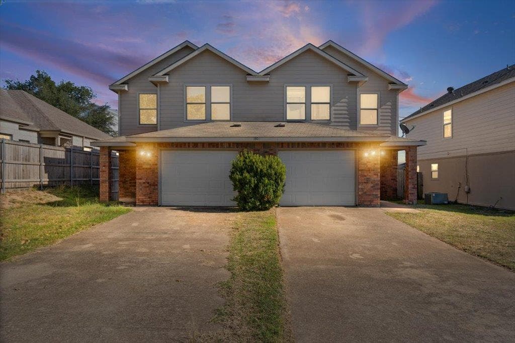 1503 Claremont Cir
