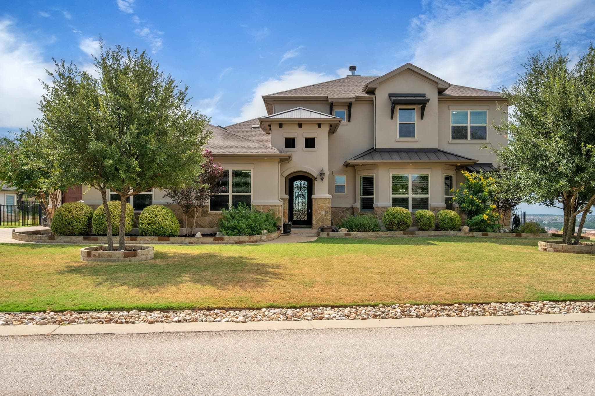 2220 Quarry Loop