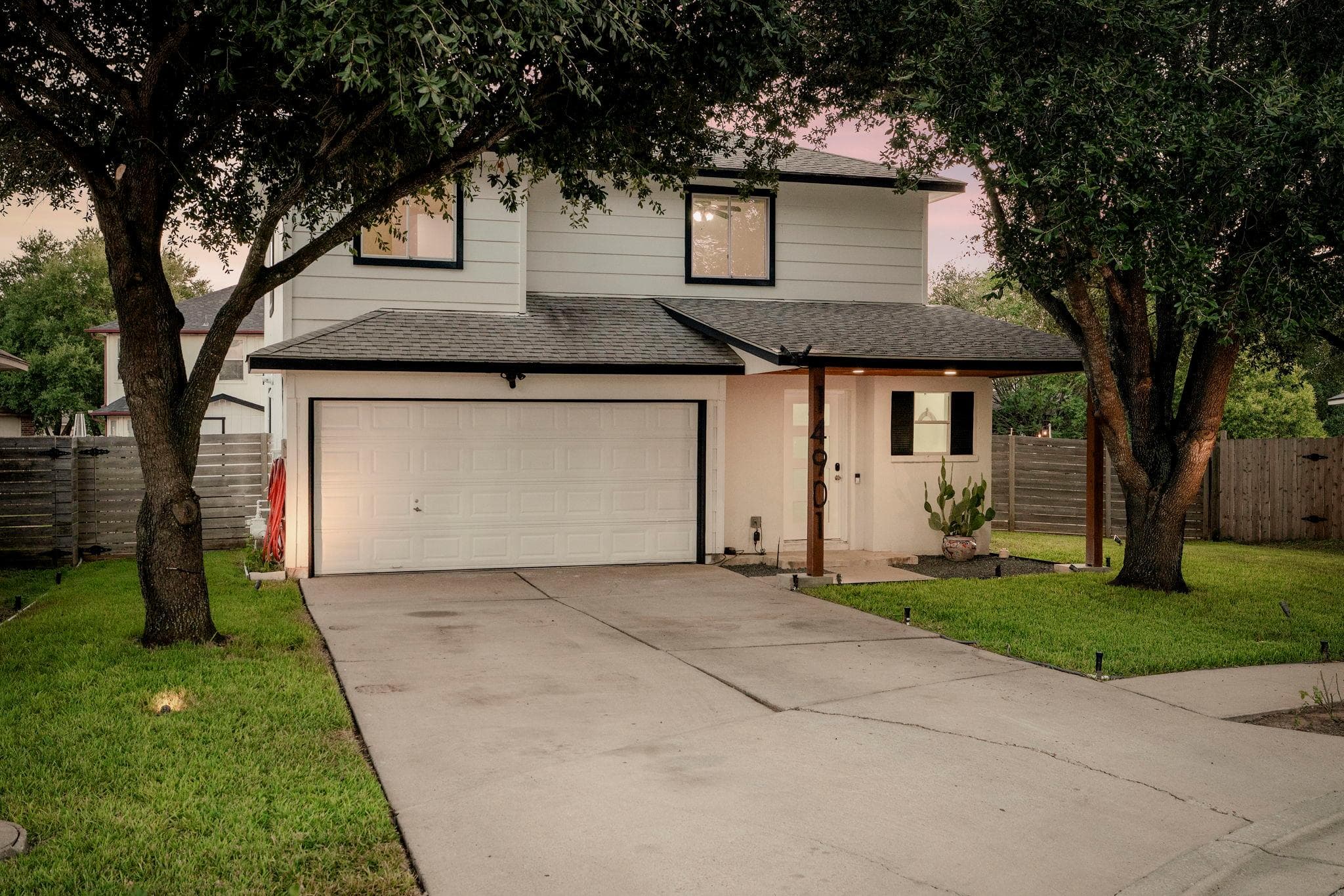 14901 Chamberlain Ct
