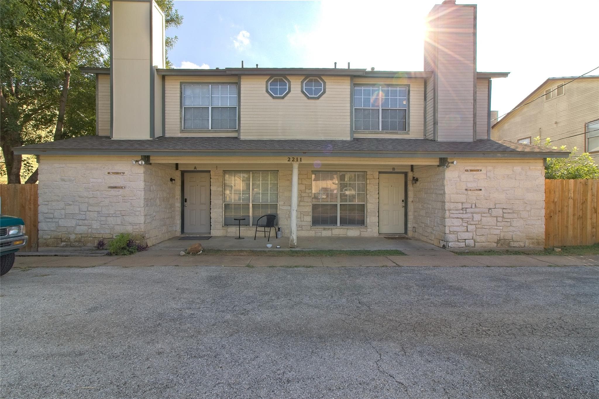2211 Creekside Ln #B