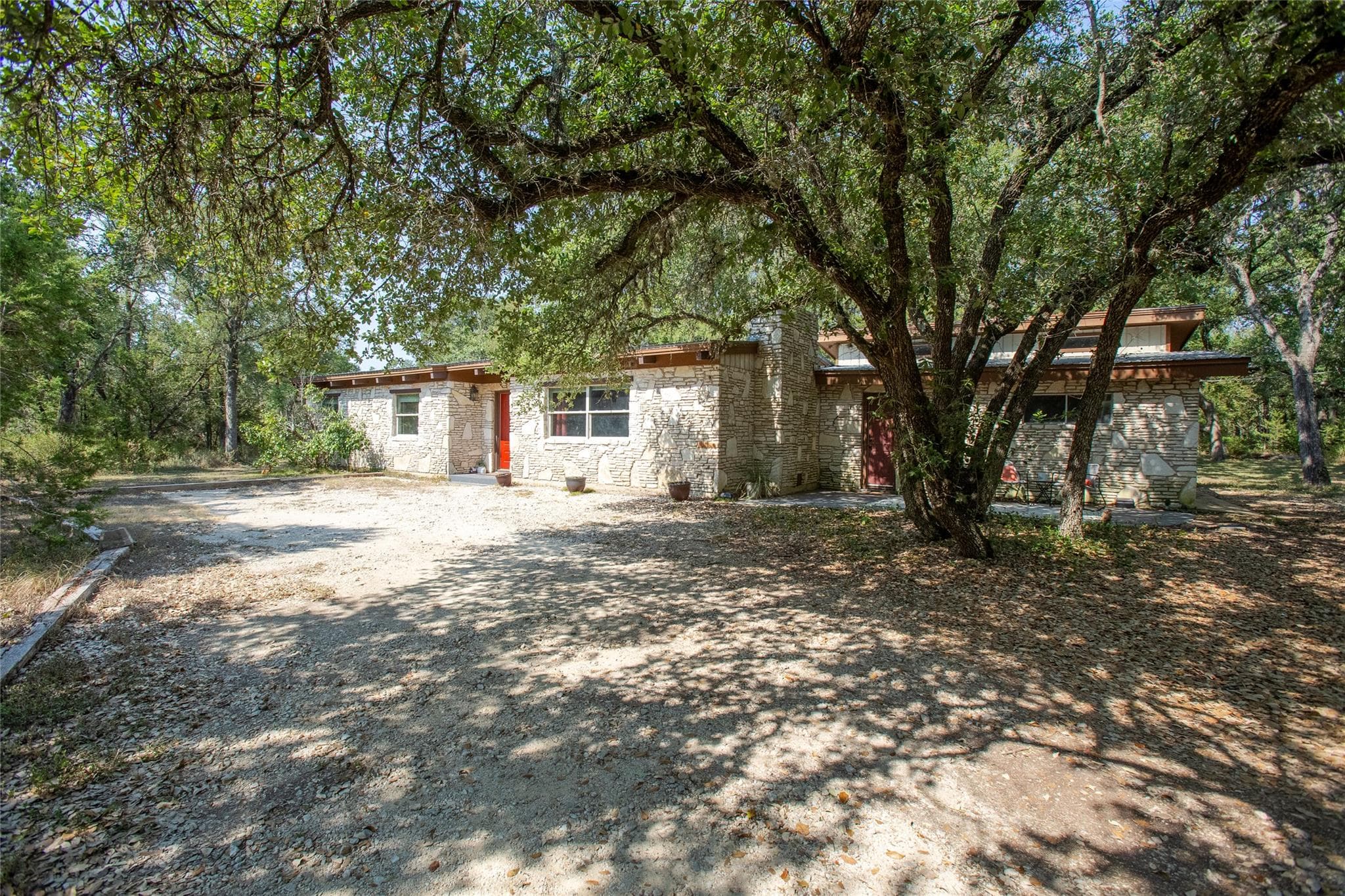 111 Merrywood Ln