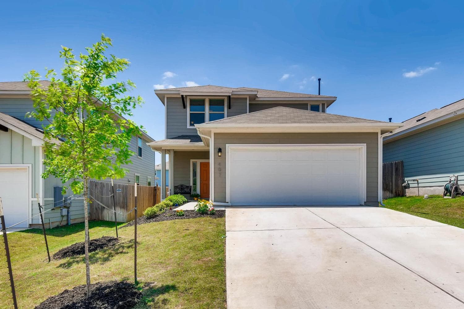 467 Twisted Oaks Ln
