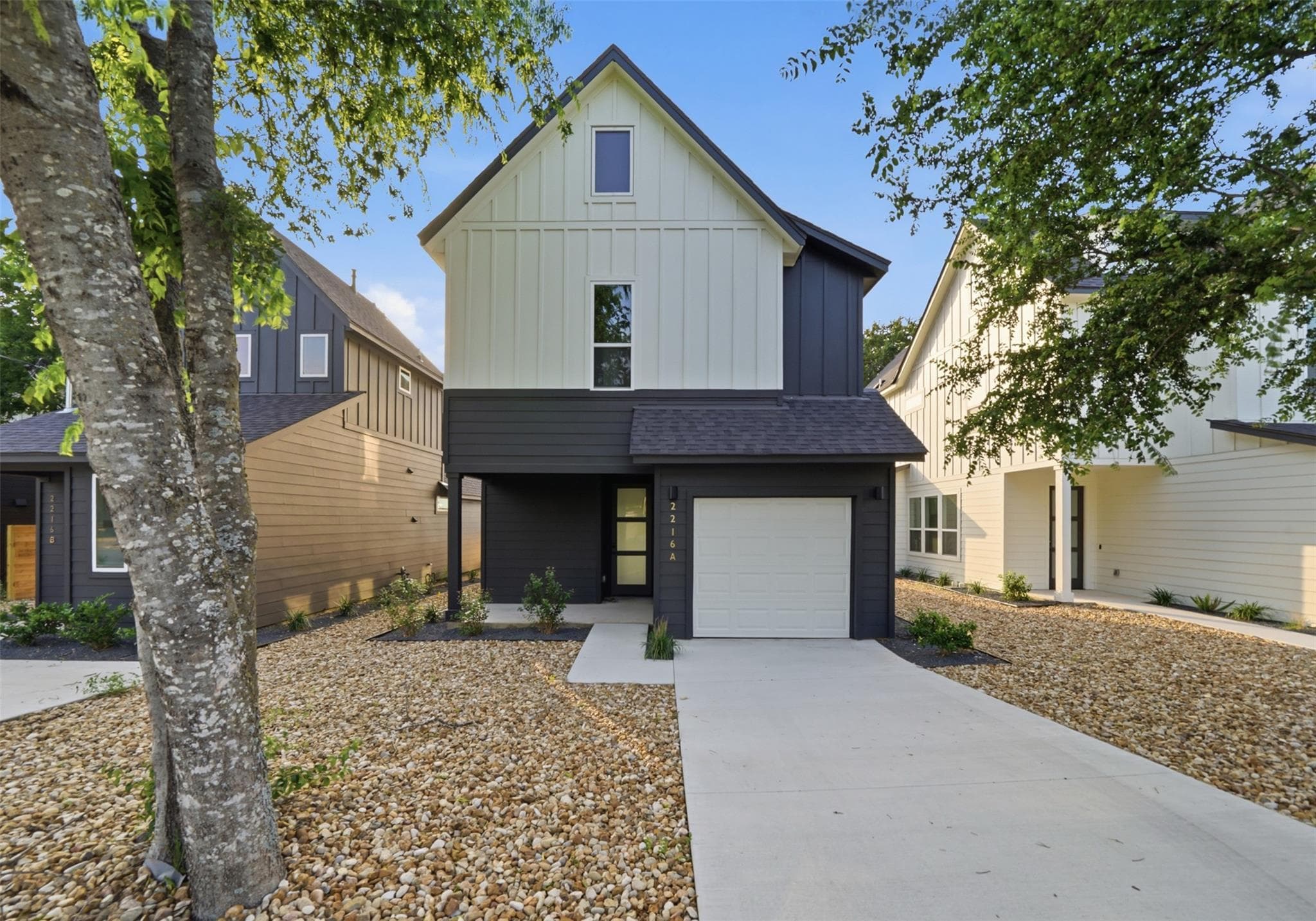 2216 Yellow Jacket Ln #1