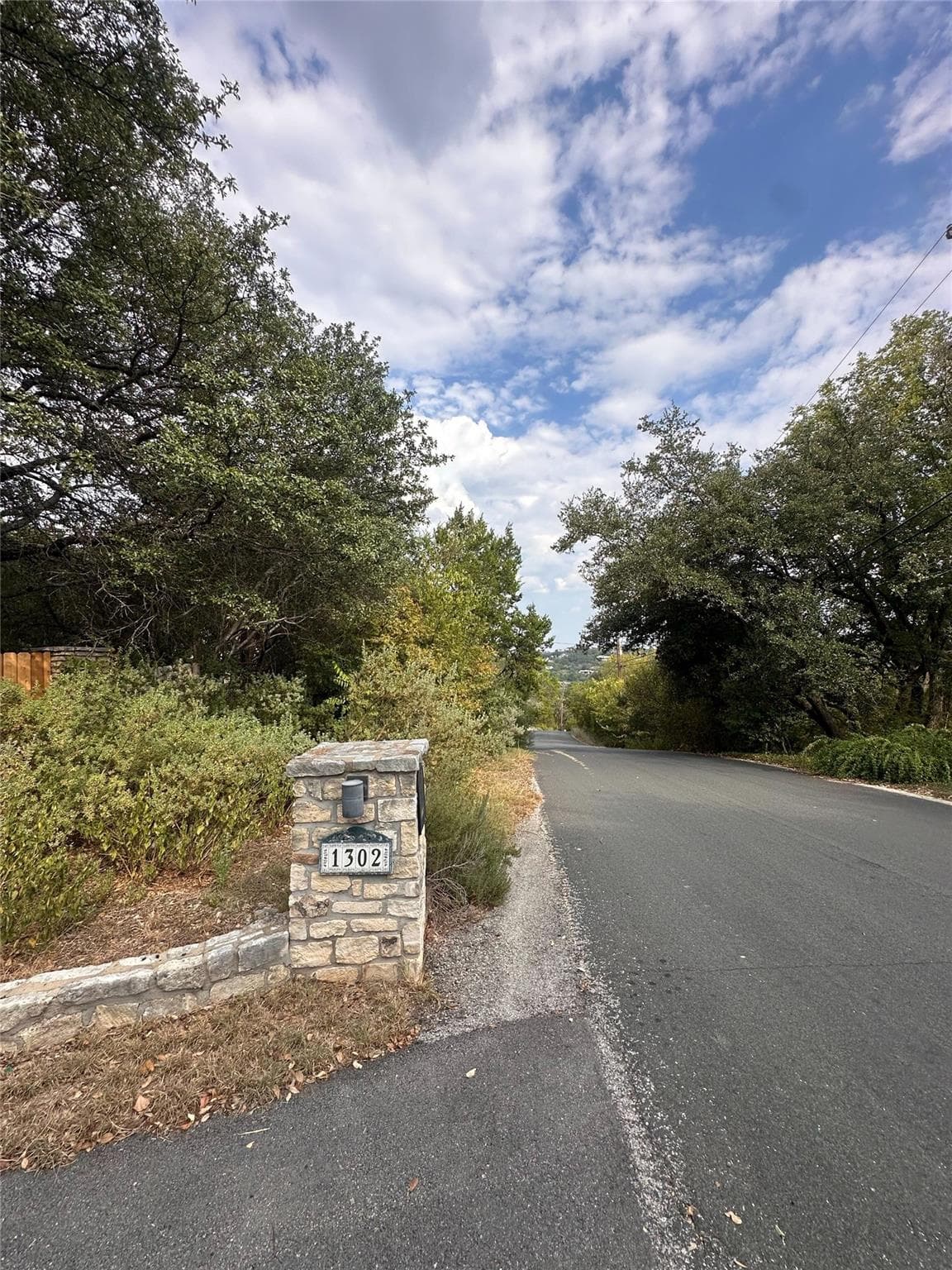 1302 Ridgecrest Dr