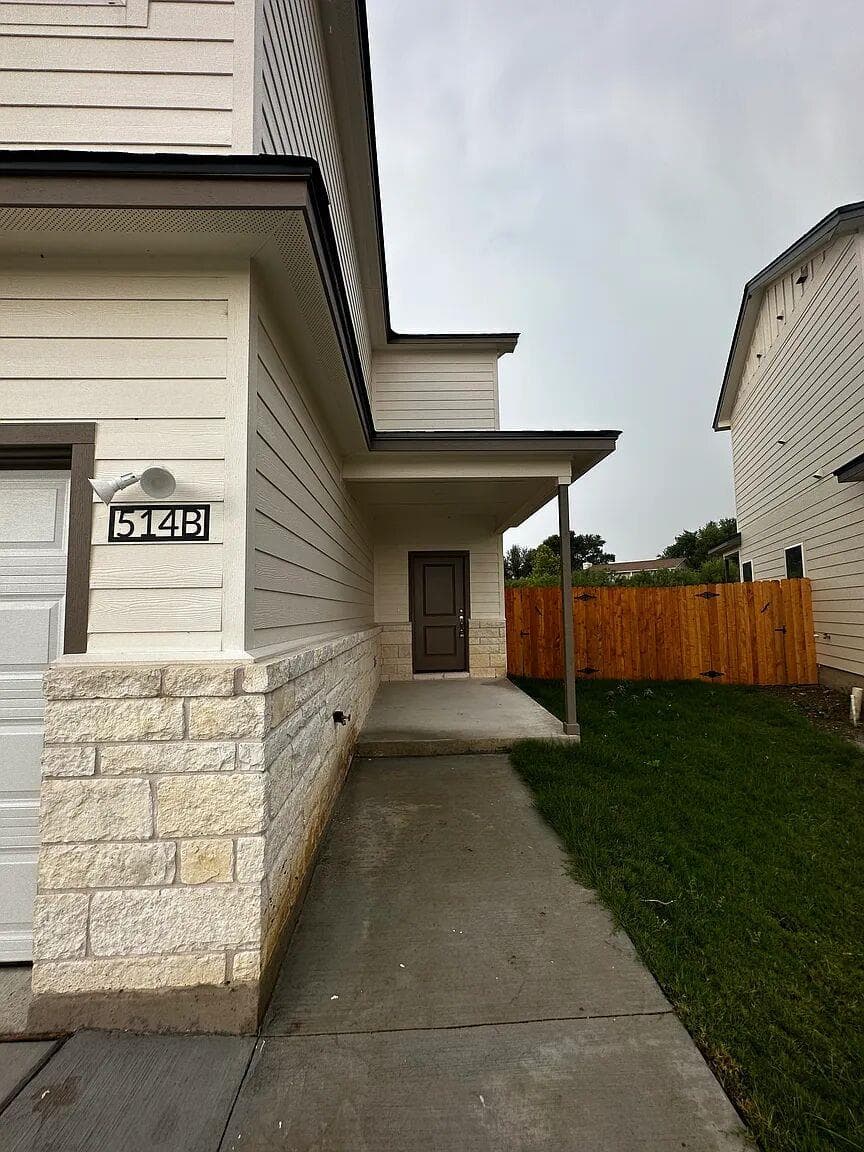 514 War Adminral Dr None #B