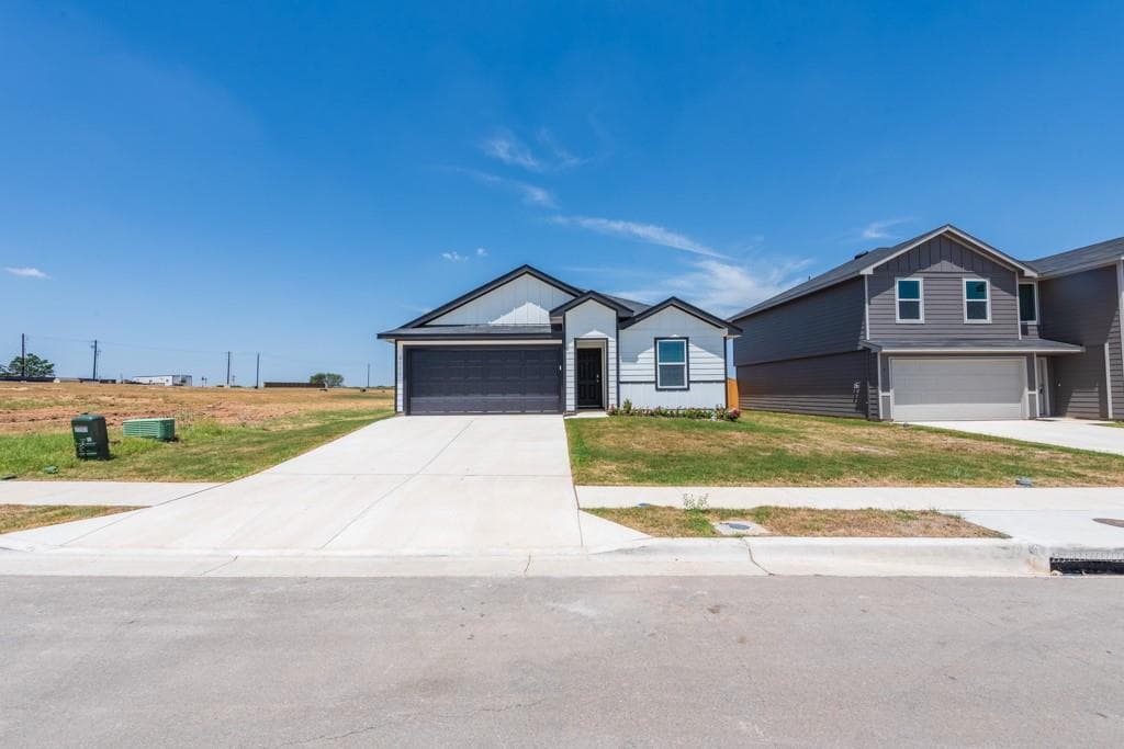 2115 Windflower Ln