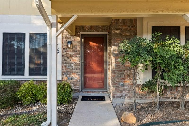 11901 Swearingen Dr #128