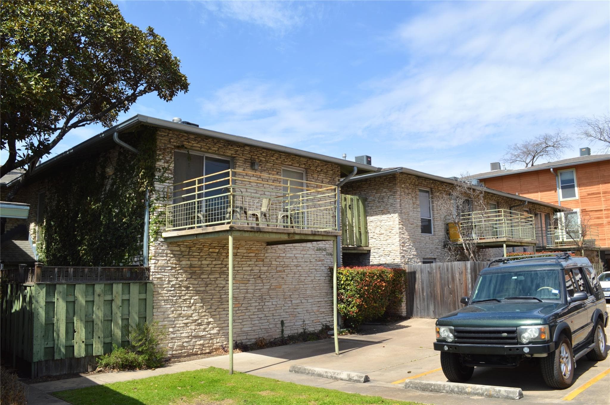 2706 Cole St #103B