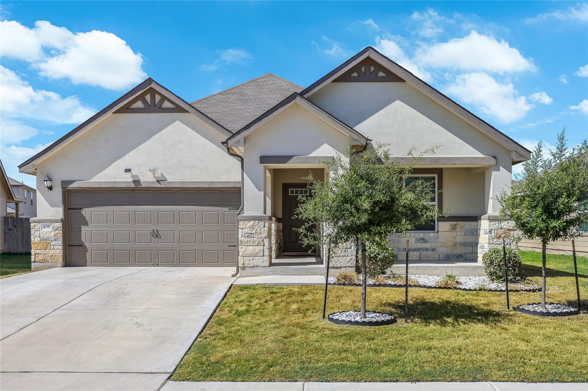 406 Grasslands Trl