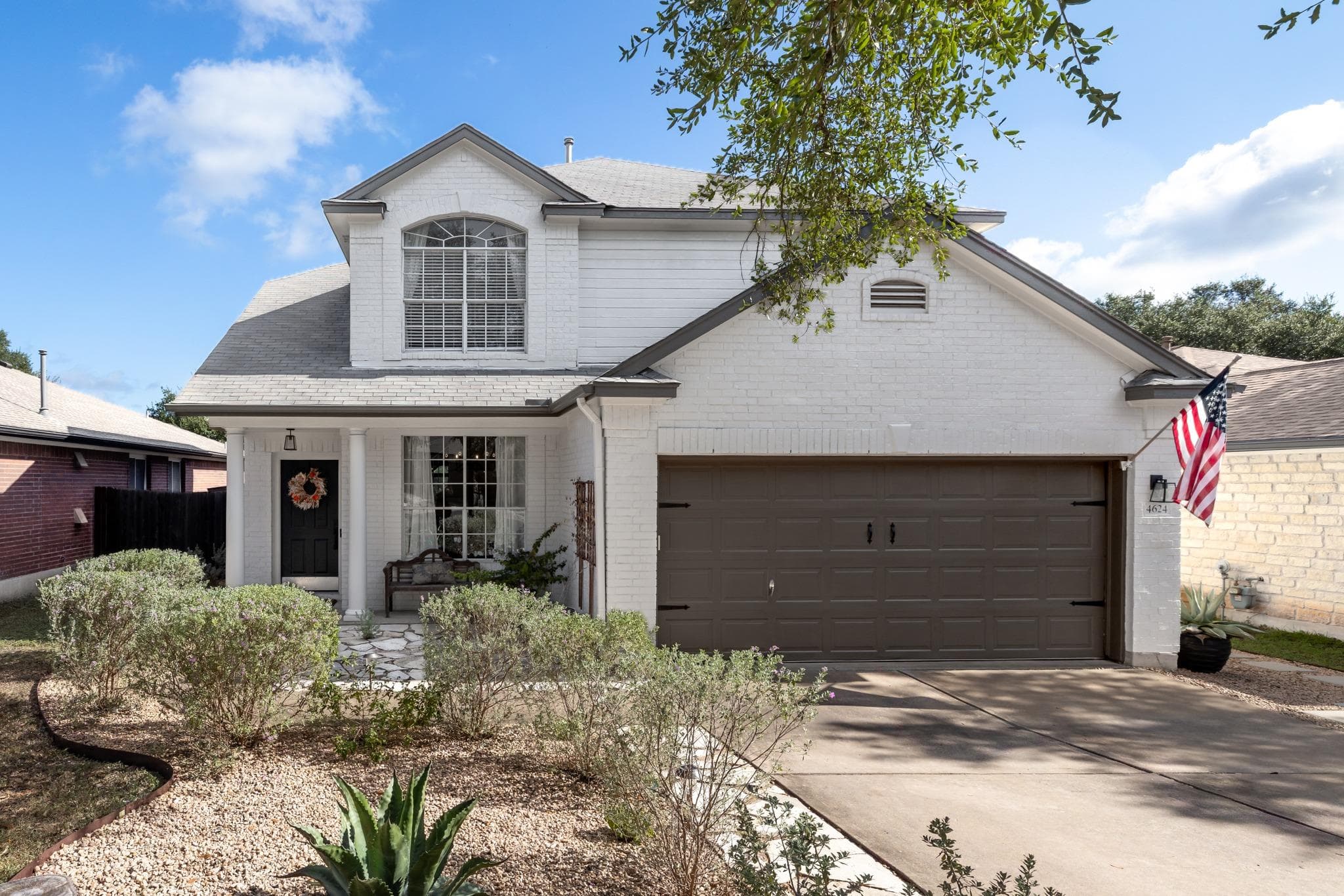 4624 Hoffman Dr