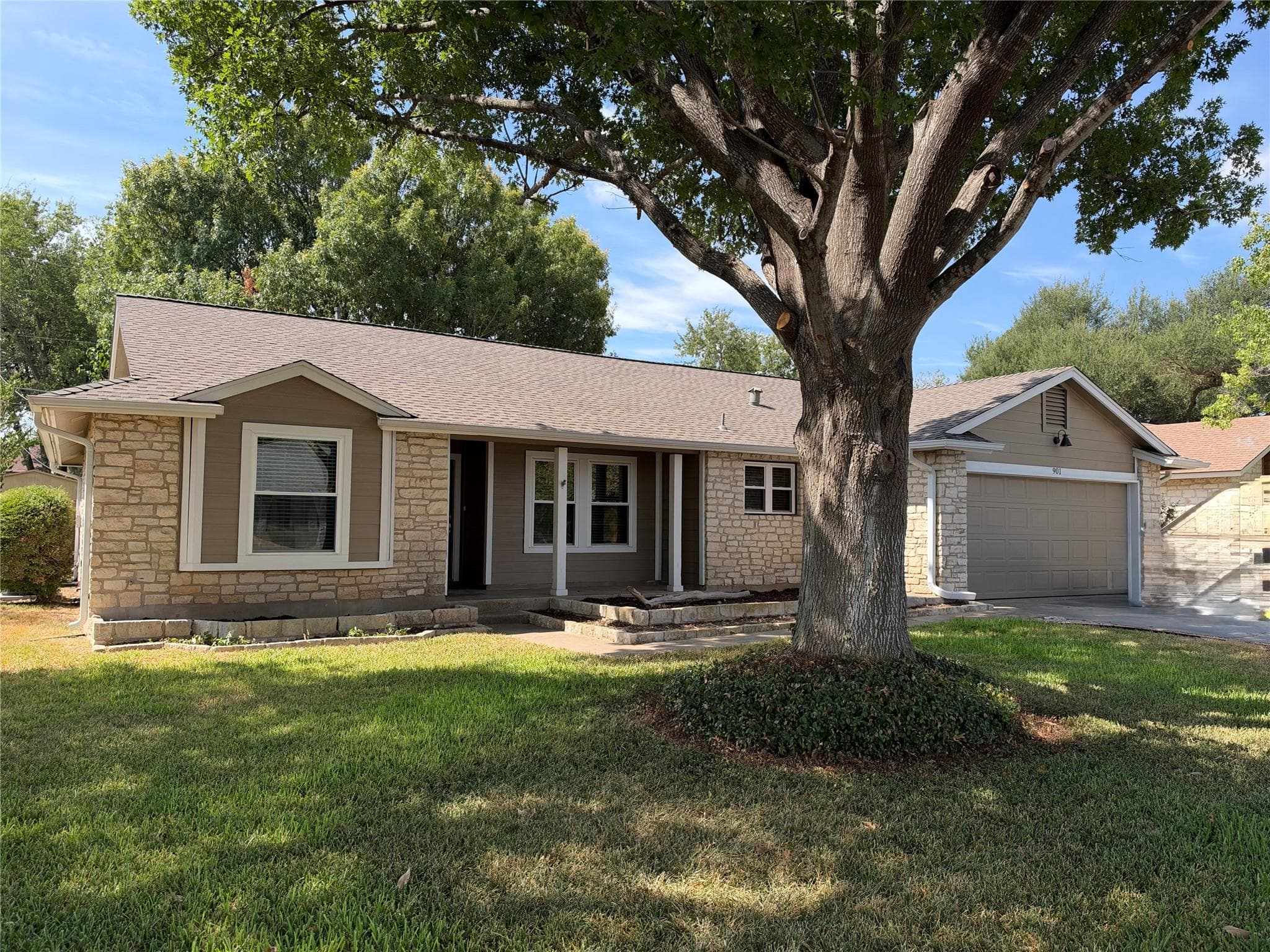 901 Ramble Creek Dr