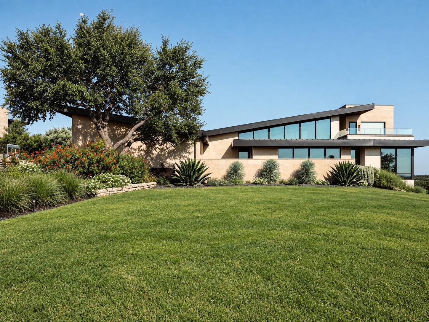 4416 Amarra Dr