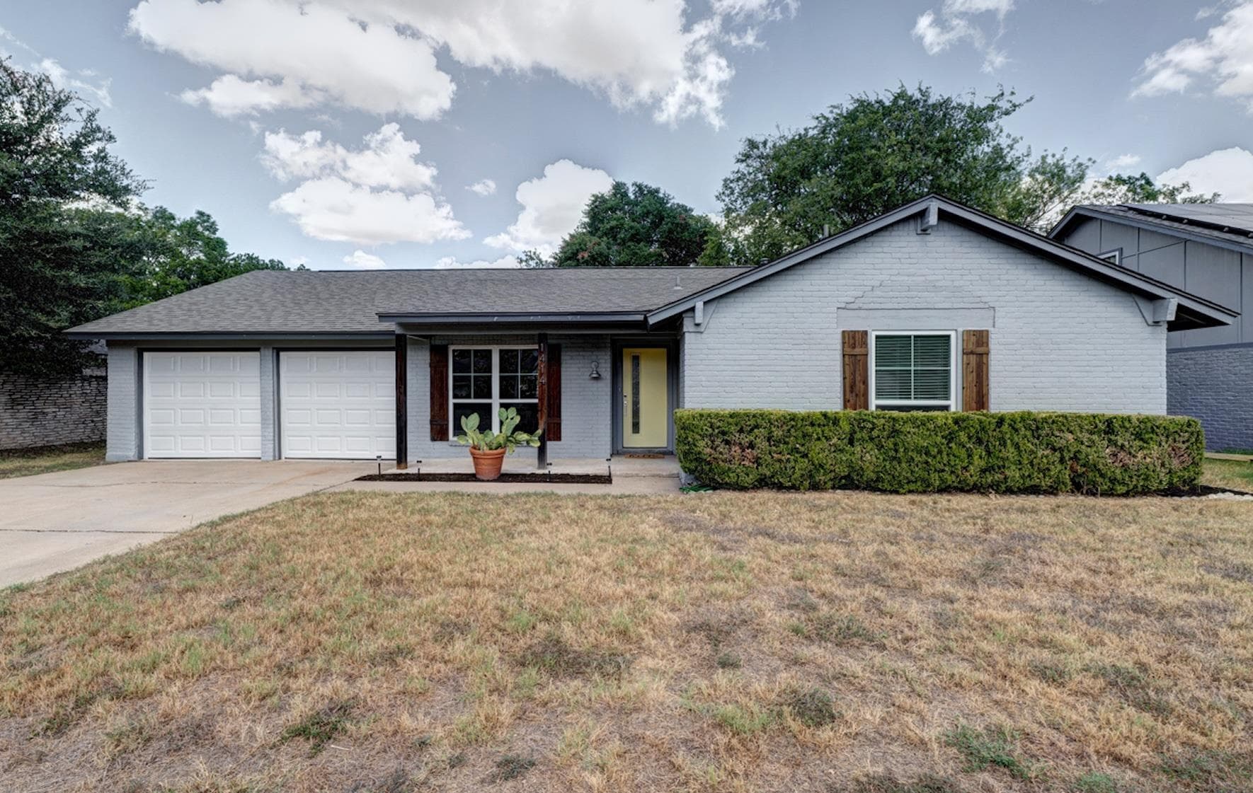 1414 Manford Hill Dr
