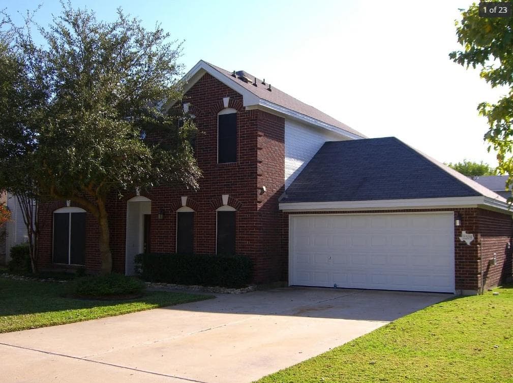2205 Wisteria Way
