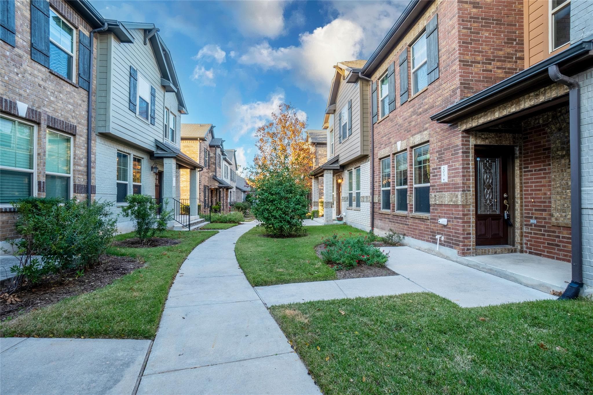 7220 Wyoming Springs Dr #203