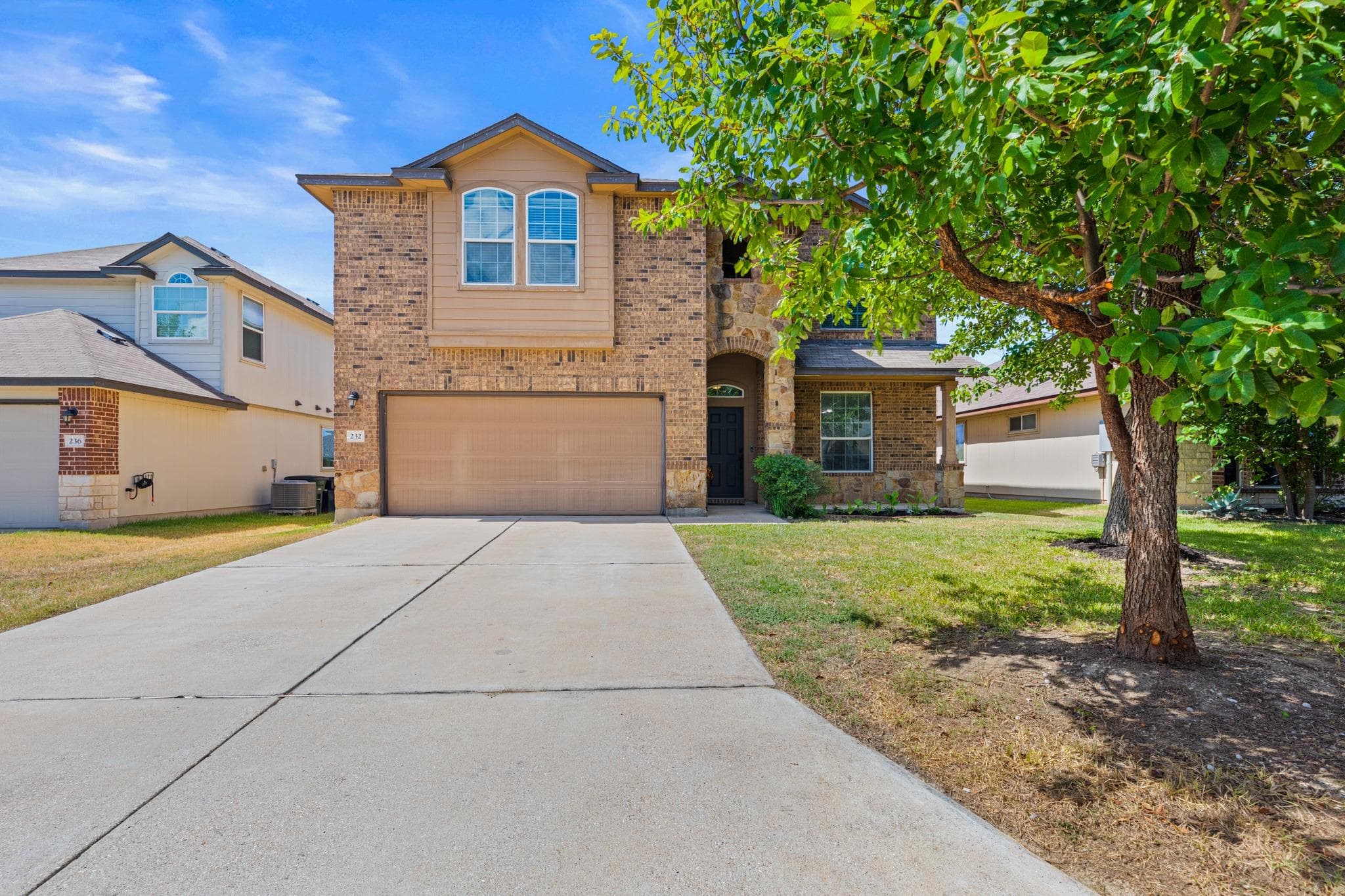 232 Geode Ln