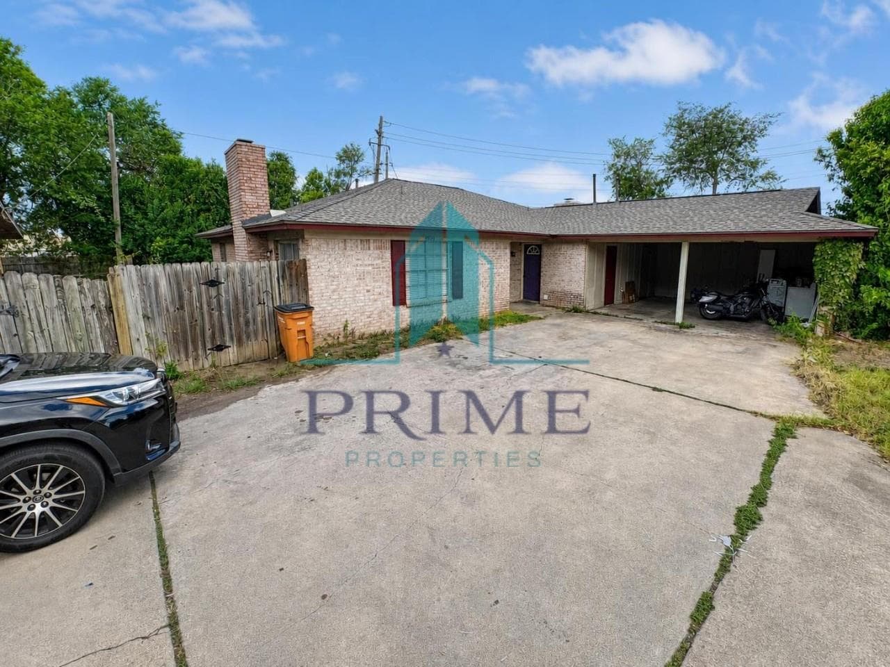 9900 Randall Dr