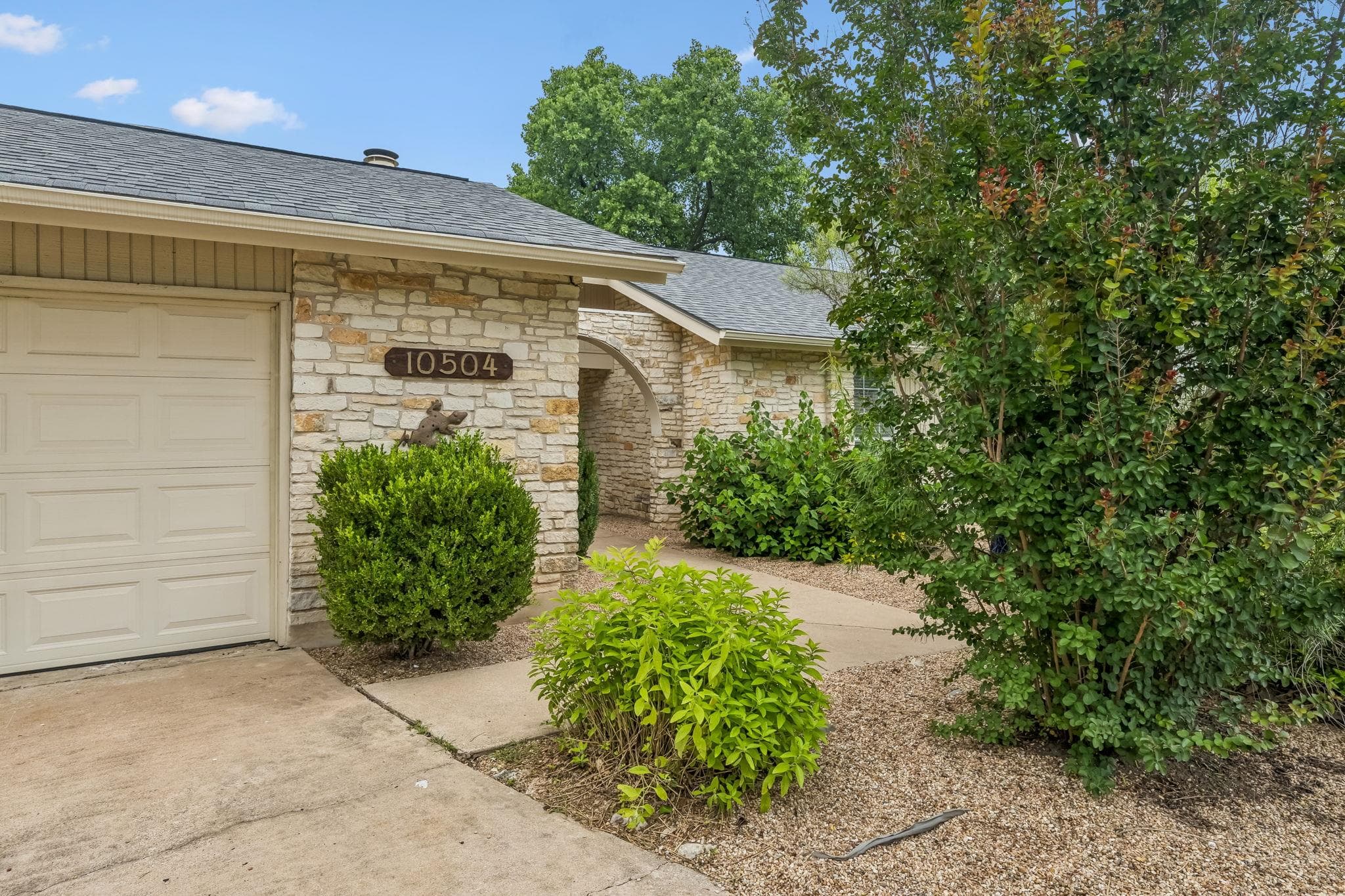 10504 Wagon Gap Dr