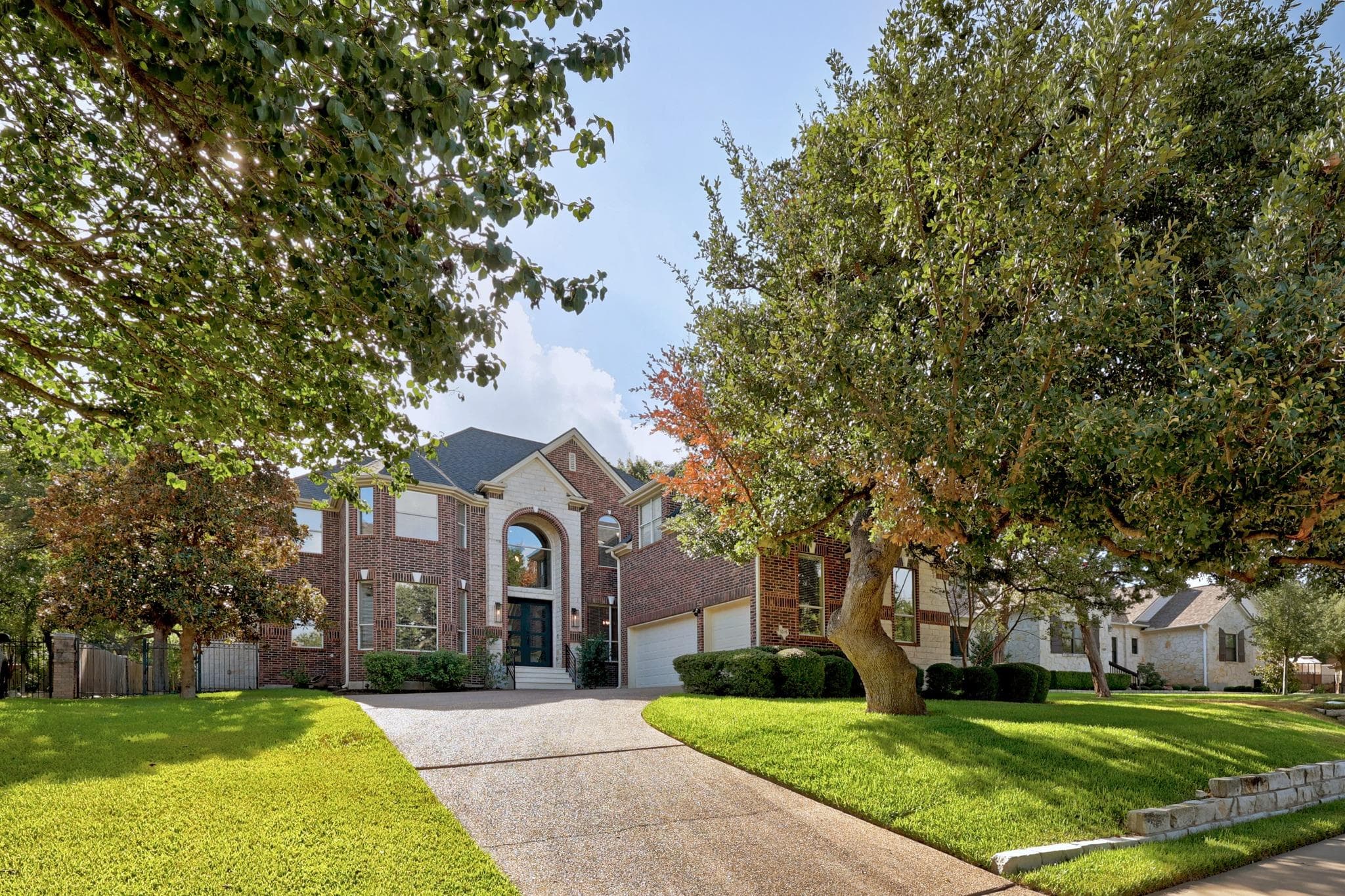 3205 Bay Hill Ln