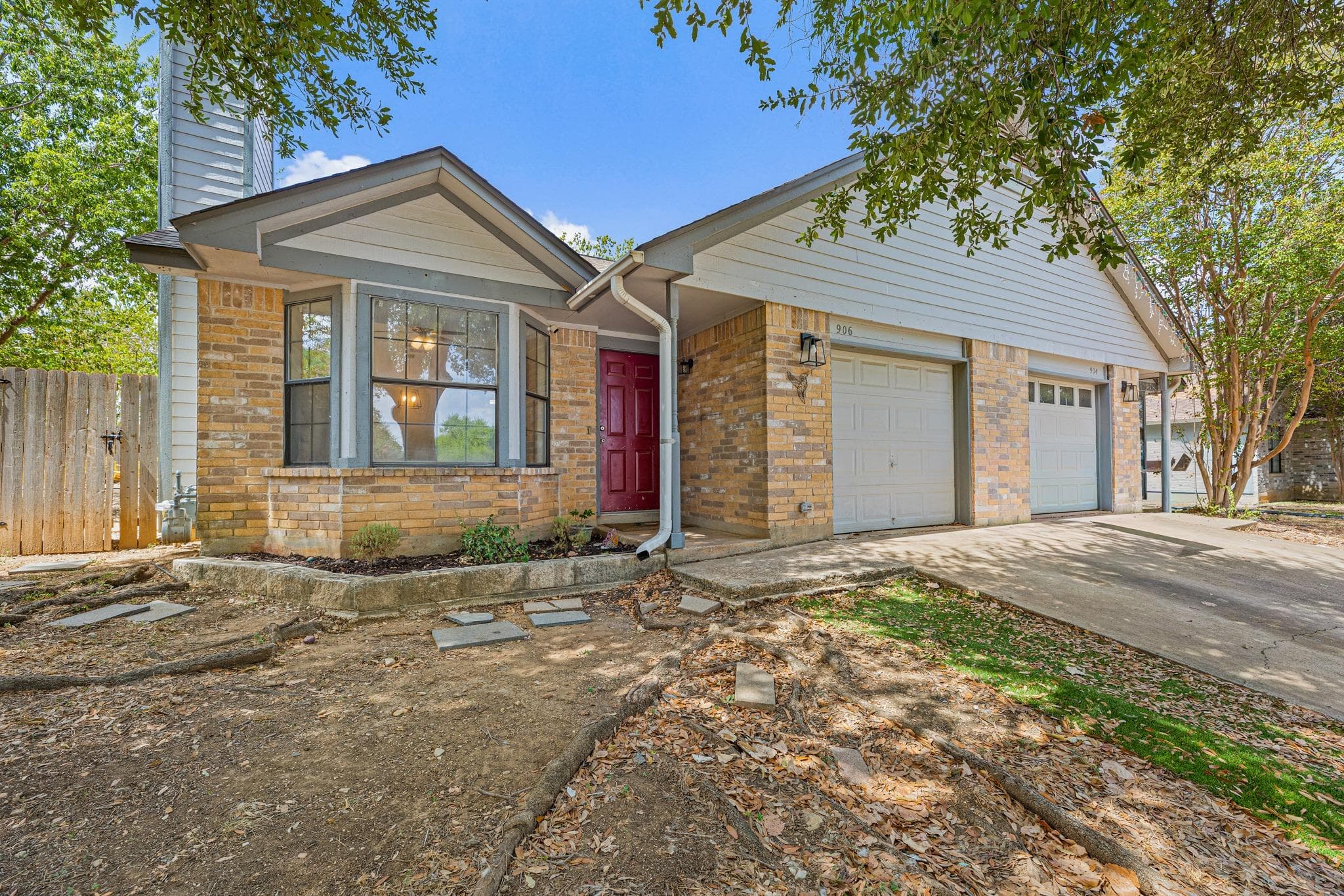 906 Oleander Ln #906