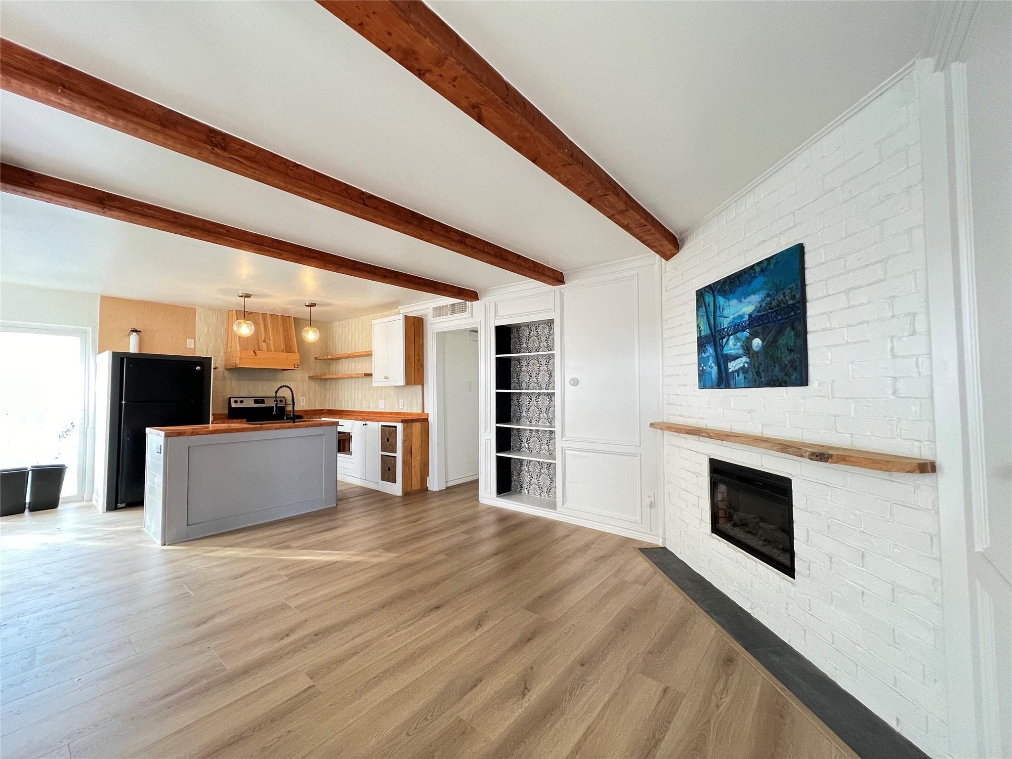 3310 Hycreek Dr