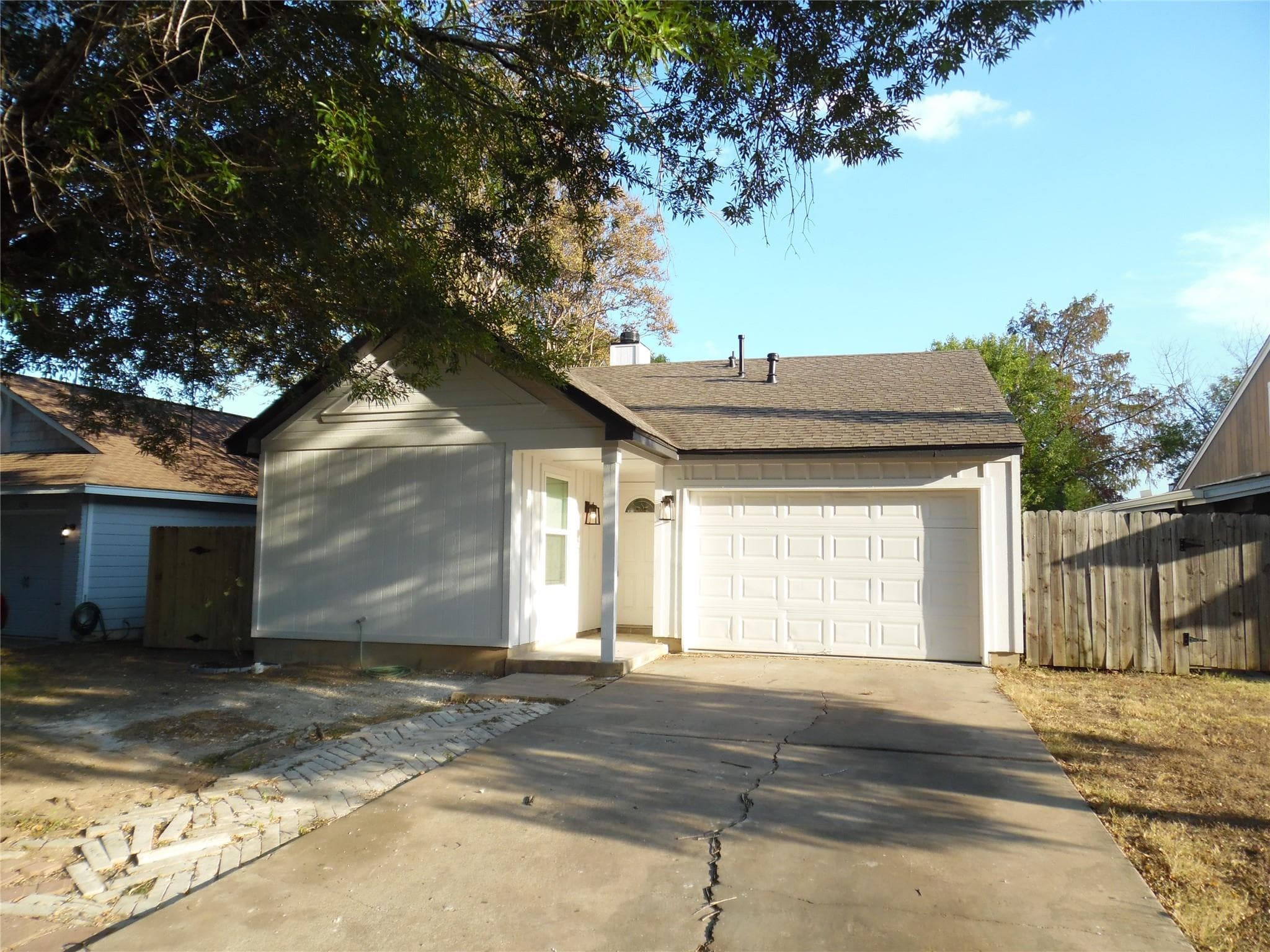 1209 Green Valley Cv